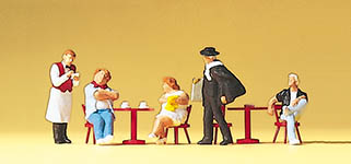 023-10368 - 1:87 - Touristen, Kellner, Kunstmale