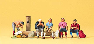 023-10443 - 1:87 - Wanderer am Weidebrunnen