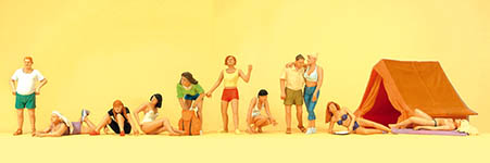 023-10538 - 1:87 - Auf dem Campingplatz