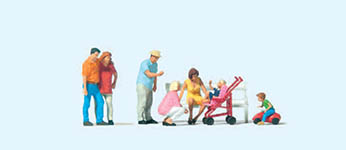 023-10695 - 1:87 - Familienausflug