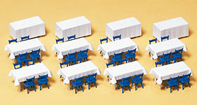 023-17219 - 1:87 - Tische mit Tischdecken, Stühl