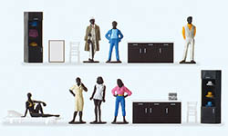 023-17700 - 1:87 - Ladeneinrichtung Modeboutiqu