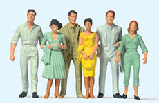 023-63203 - 1:32 - Passanten