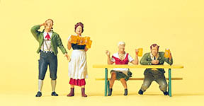 023-65345 - 1:45 - Im Biergarten