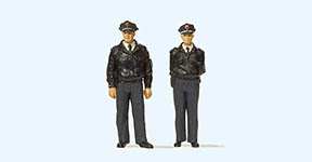 023-65364 - 1:45 - Polizisten stehend. Blaue Uni