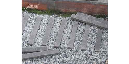 1:24 Bahnschwellen alt (10 Stück)
