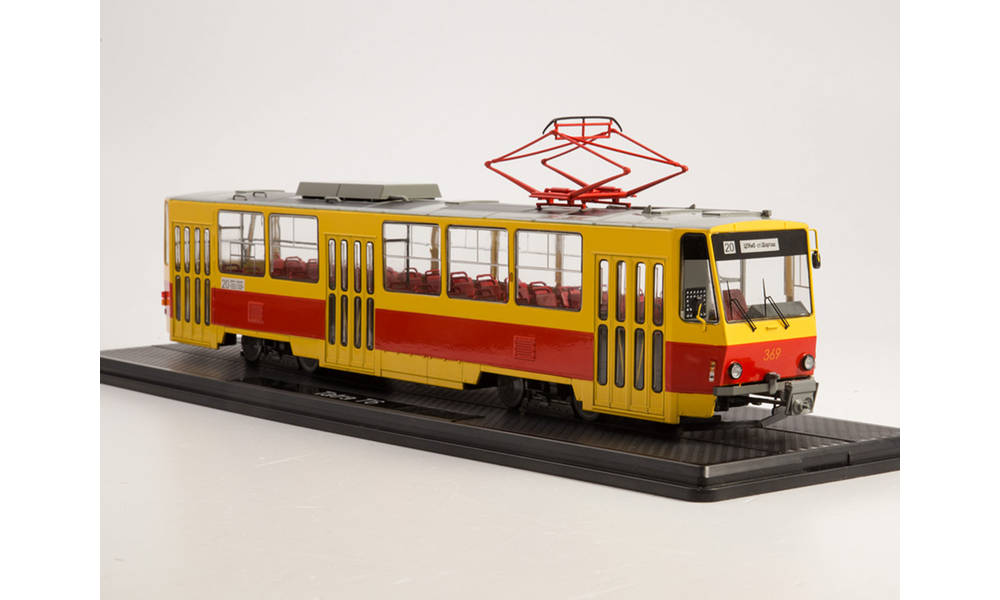 1:43 Straßenbahn Tatra-T6B5