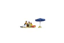  15599 - H0 - Familie beim Picknick