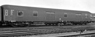  58126 - H0 - Gepäckwagen Pw4ümg-60, DB, Ep. III - mit Beleuchtung