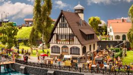  63401 - N - Wirtshaus mit Biergarten